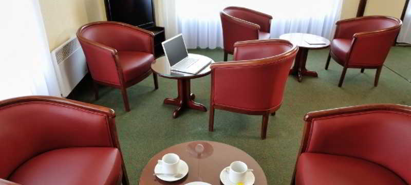 Hotel De La Briere Триньяк Экстерьер фото